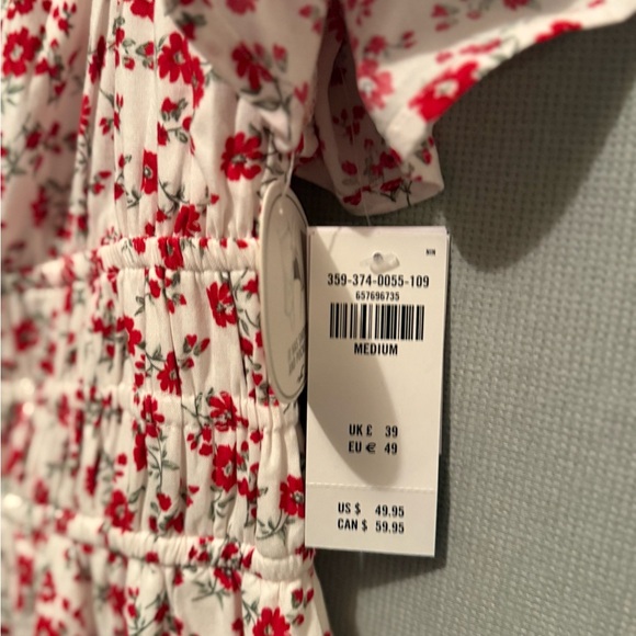 NWT Hollister Red Floral Open Back Channeled Skort Dress Size Medium - Picture 4 of 7